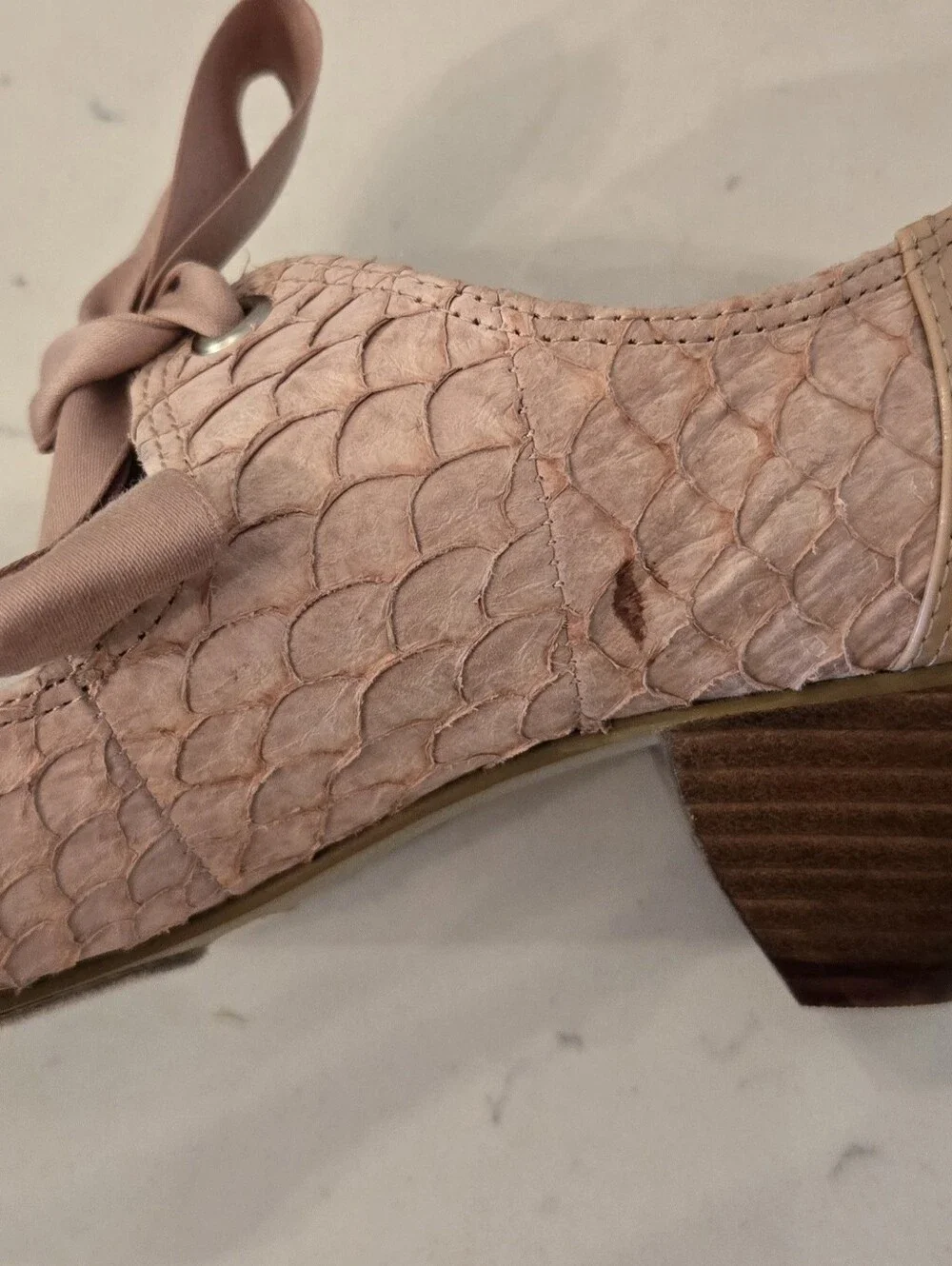All Black Brand Beige Leather Fish Scale Mary Janes With Bows Size 39